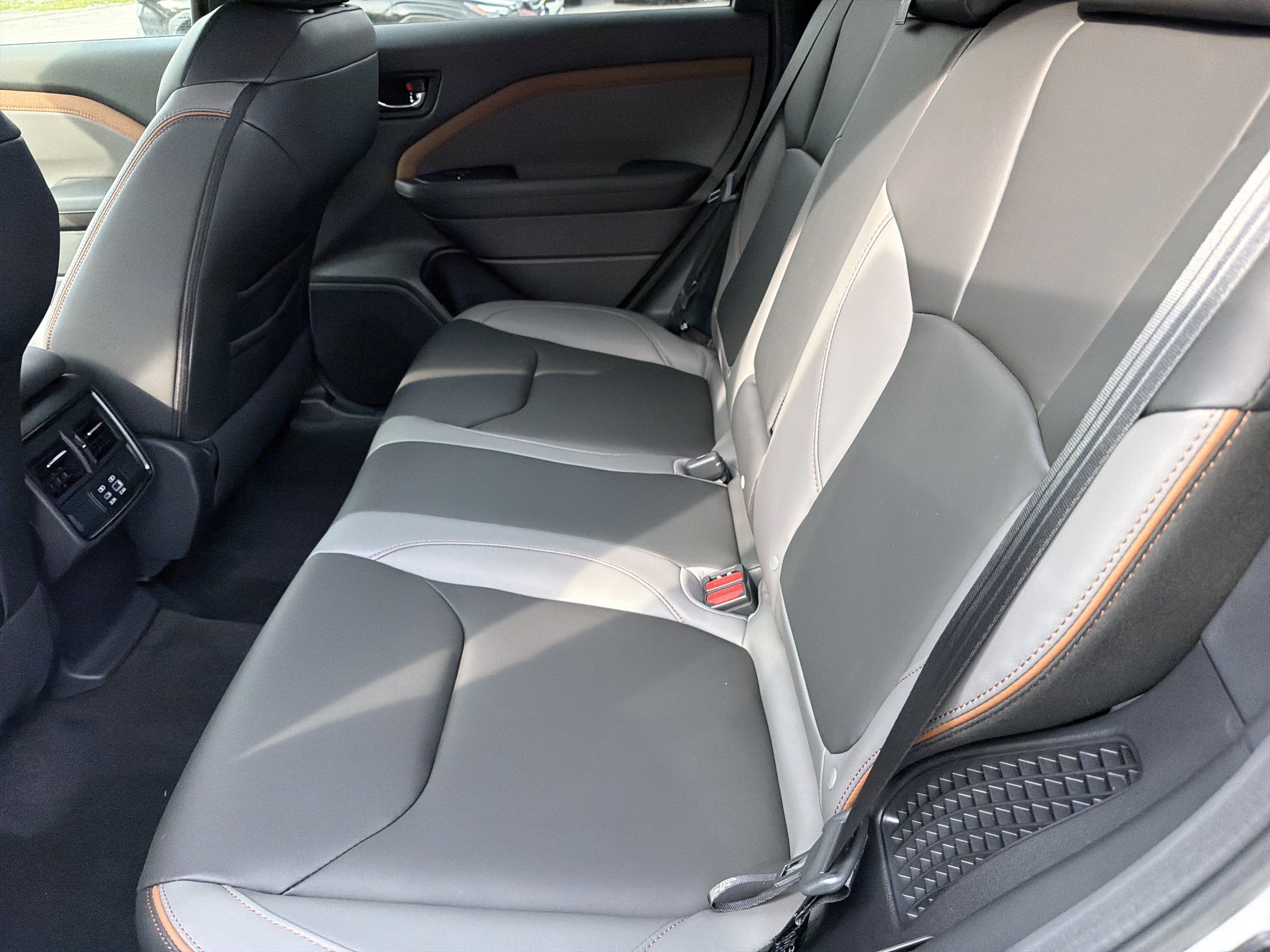 2026 Subaru FORESTER Sport Hybrid
