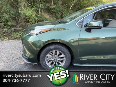 2021 Toyota Sienna LE