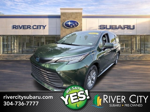 2021 Toyota Sienna LE