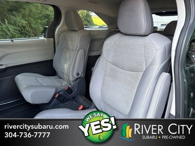 2021 Toyota Sienna LE