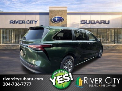 2021 Toyota Sienna LE