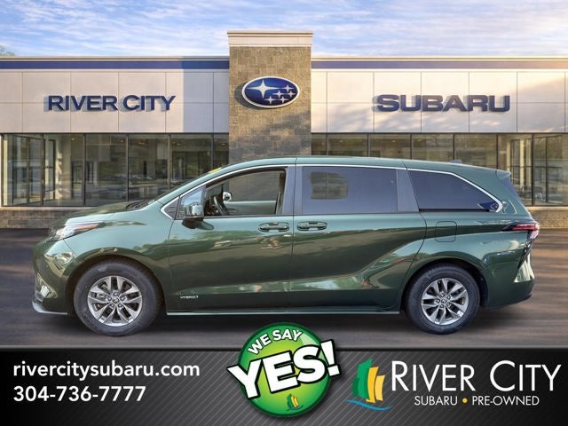 2021 Toyota Sienna LE