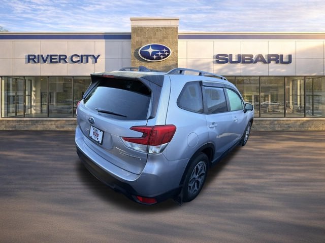 2024 Subaru Forester Premium