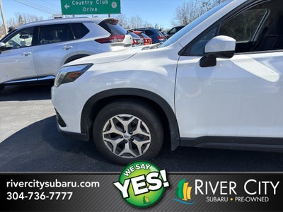 2023 Subaru Forester Premium