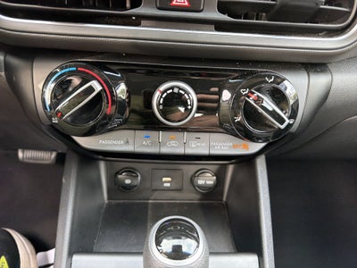 2022 Hyundai Kona SE