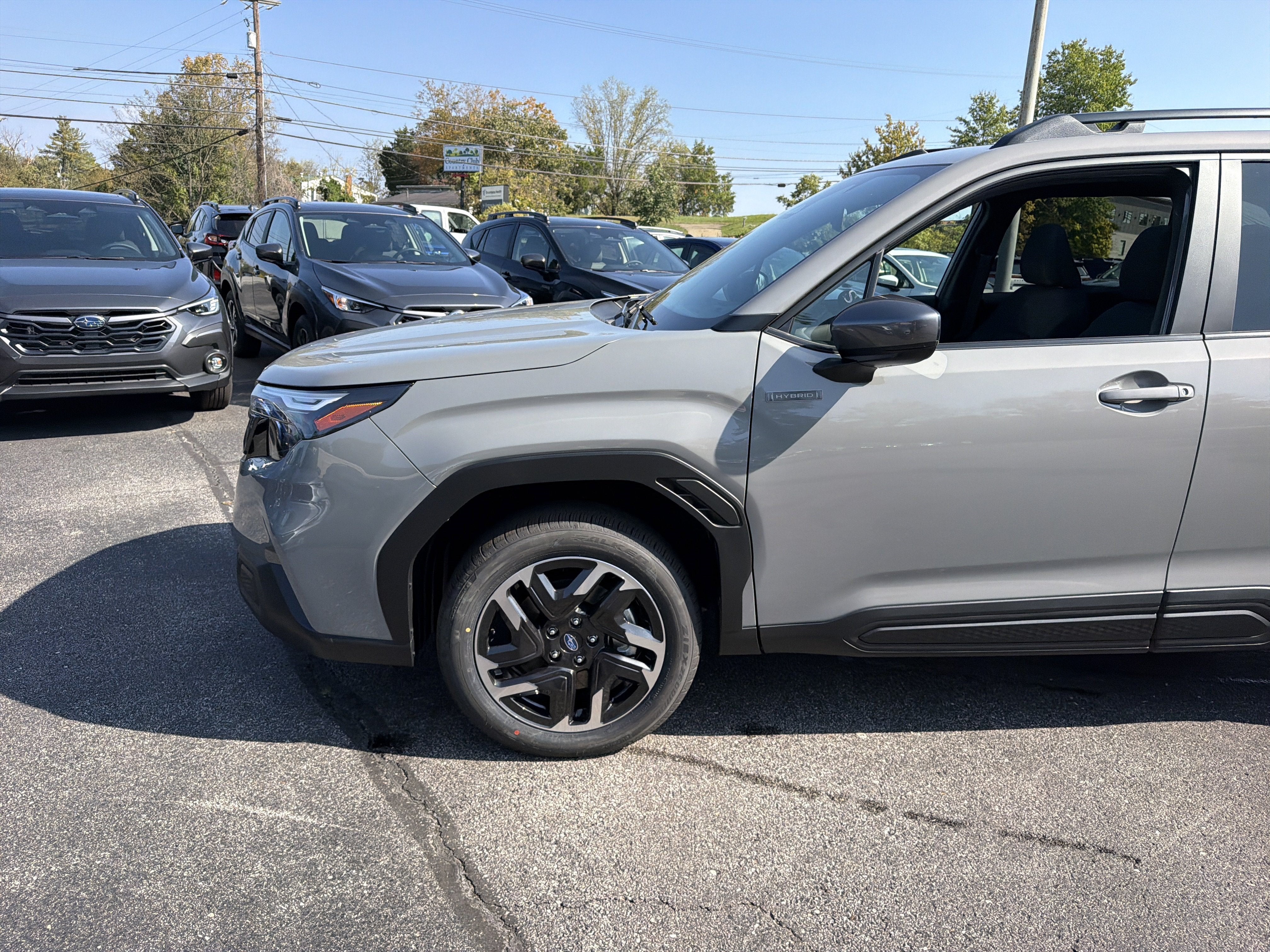 2026 Subaru FORESTER Premium Hybrid